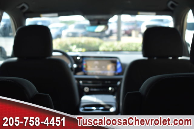 New 2027 Chevrolet Traverse LT w/ Driver Confidence Package FWD image 11