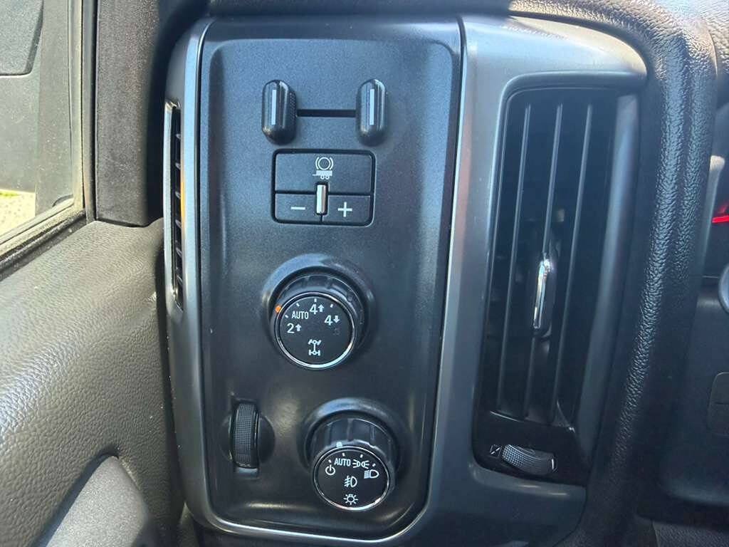 Used 2016 Chevrolet Silverado 1500 LT w/ All Star Edition AWD/4WD image 15