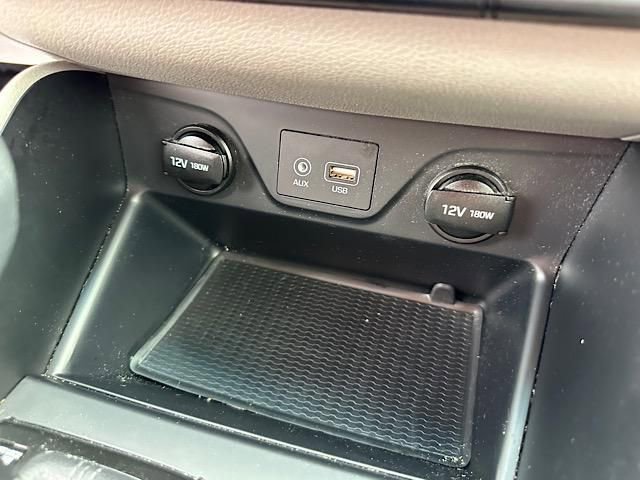 Used 2019 Hyundai Tucson SE image 25