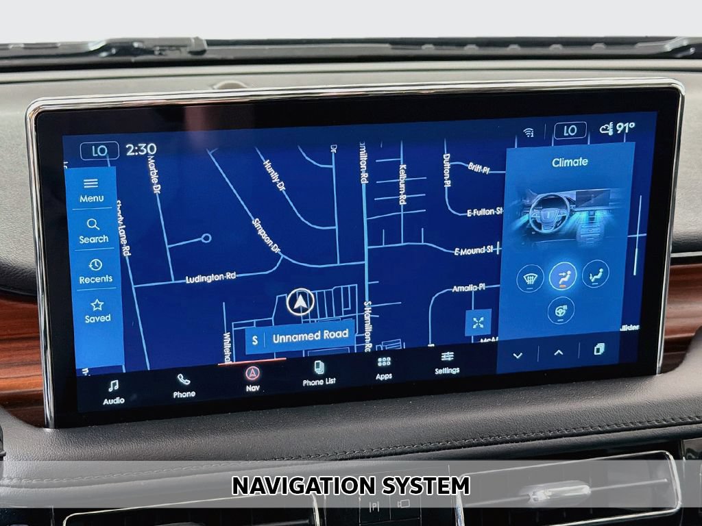 Used 2023 Lincoln Nautilus Reserve AWD/4WD image 3