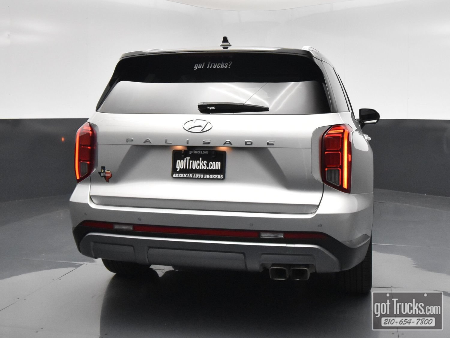 Used 2024 Hyundai Palisade SEL w/ Premium Package FWD image 6