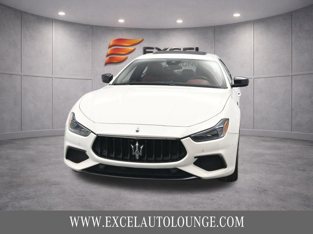 Used 2022 Maserati Ghibli Modena RWD image 12