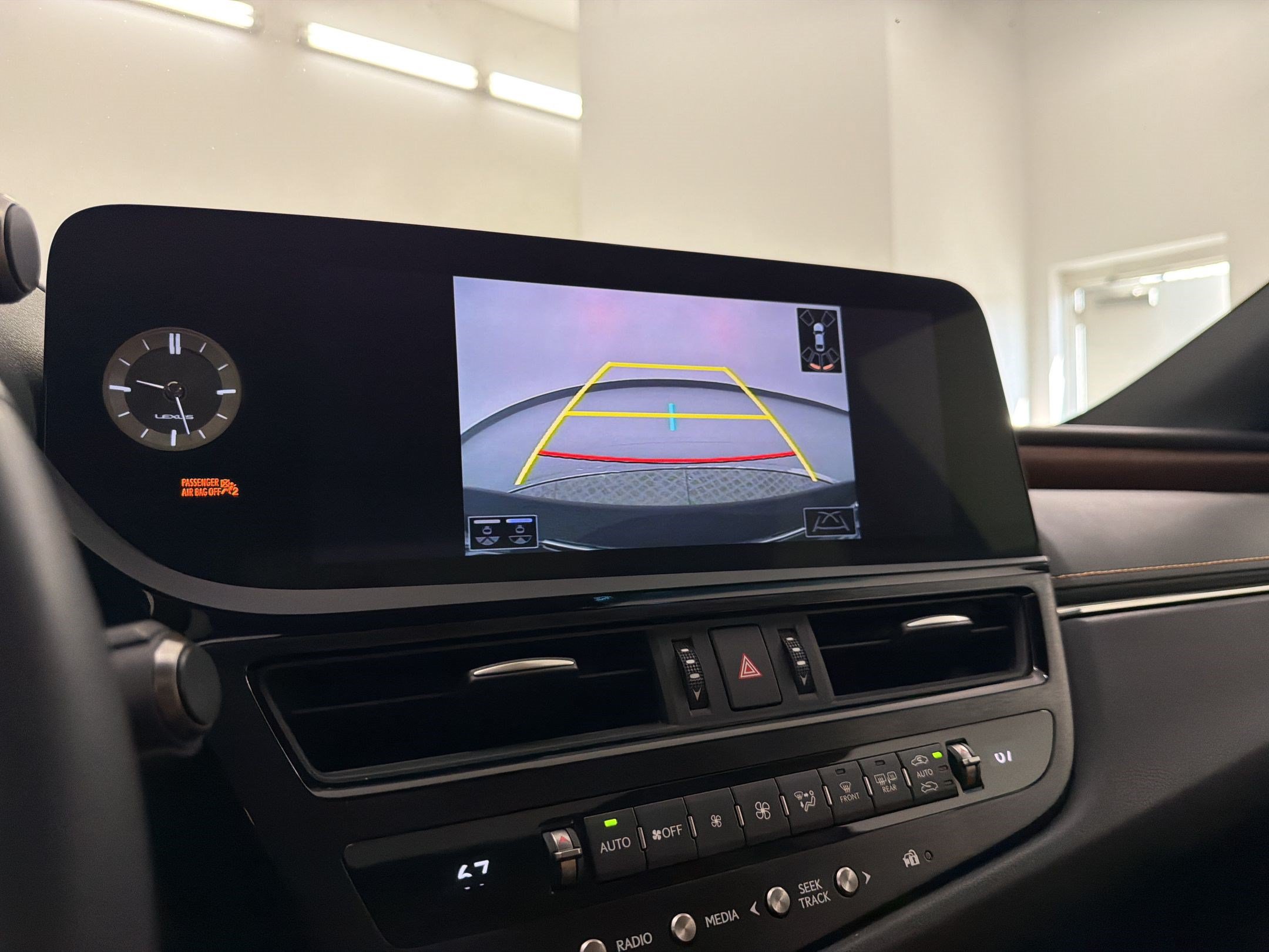 Certified 2022 Lexus ES 350 w/ Premium Package FWD image 25