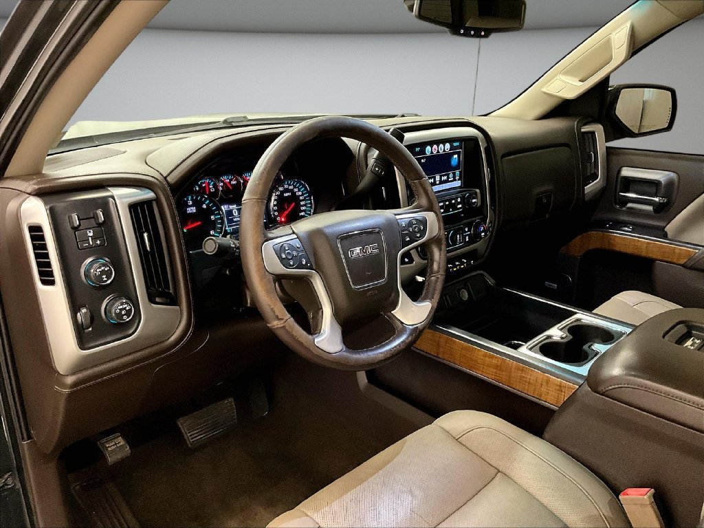 Used 2018 GMC Sierra 1500 SLT AWD/4WD image 18