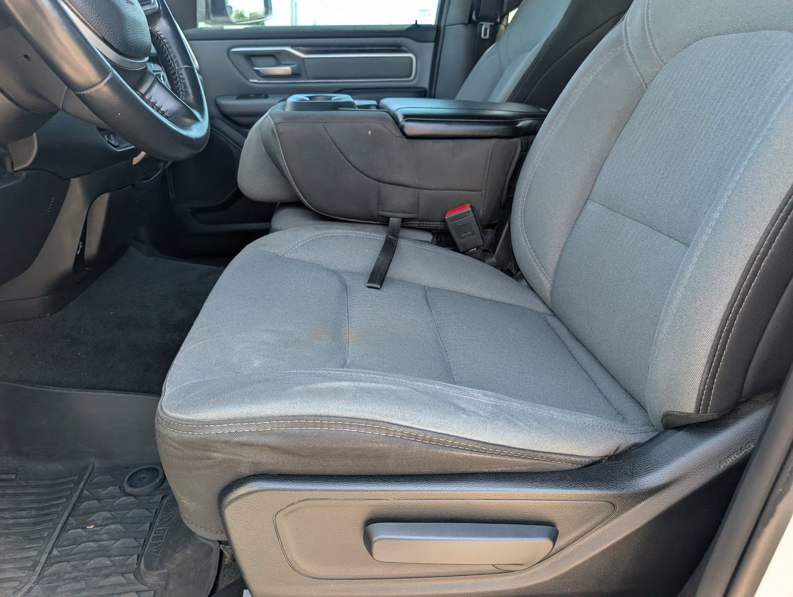 Used 2023 RAM 1500 Big Horn RWD image 6