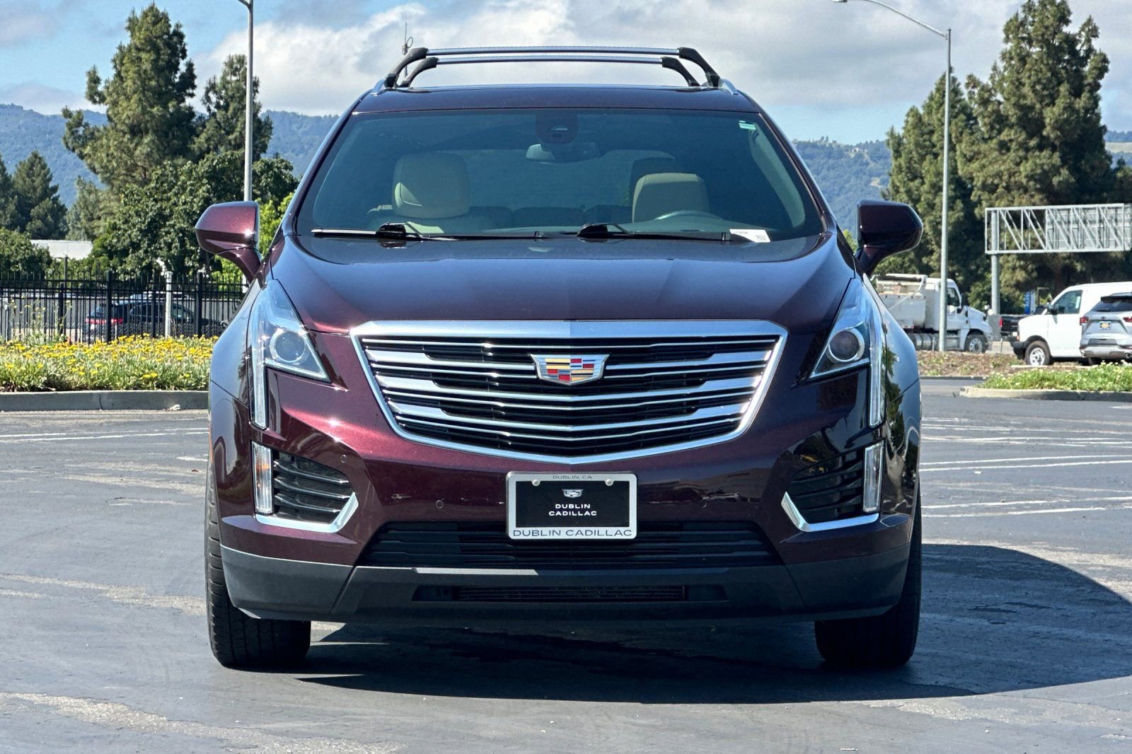 Used 2017 Cadillac XT5 Luxury w/ Driver Awareness Package AWD/4WD image 9