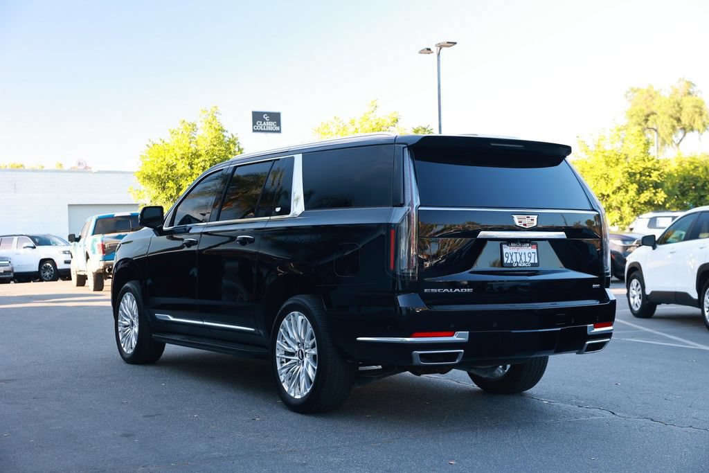 Used 2025 Cadillac Escalade ESV Premium Luxury AWD/4WD image 7