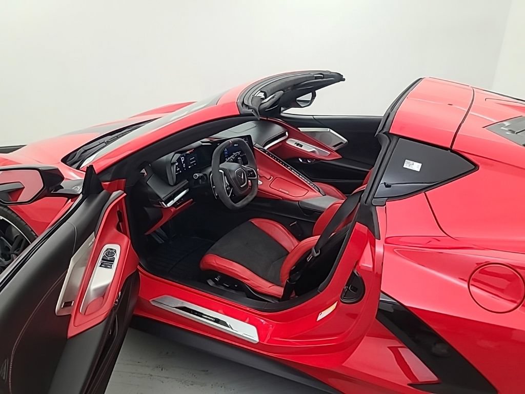 Used 2023 Chevrolet Corvette Stingray Premium Cpe w/ Z51 Performance Package RWD image 11