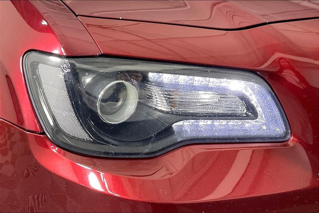 Used 2019 Chrysler 300 Touring w/ Sport Appearance Package image 37