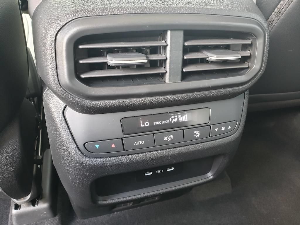 Used 2024 Honda Pilot EX-L image 12