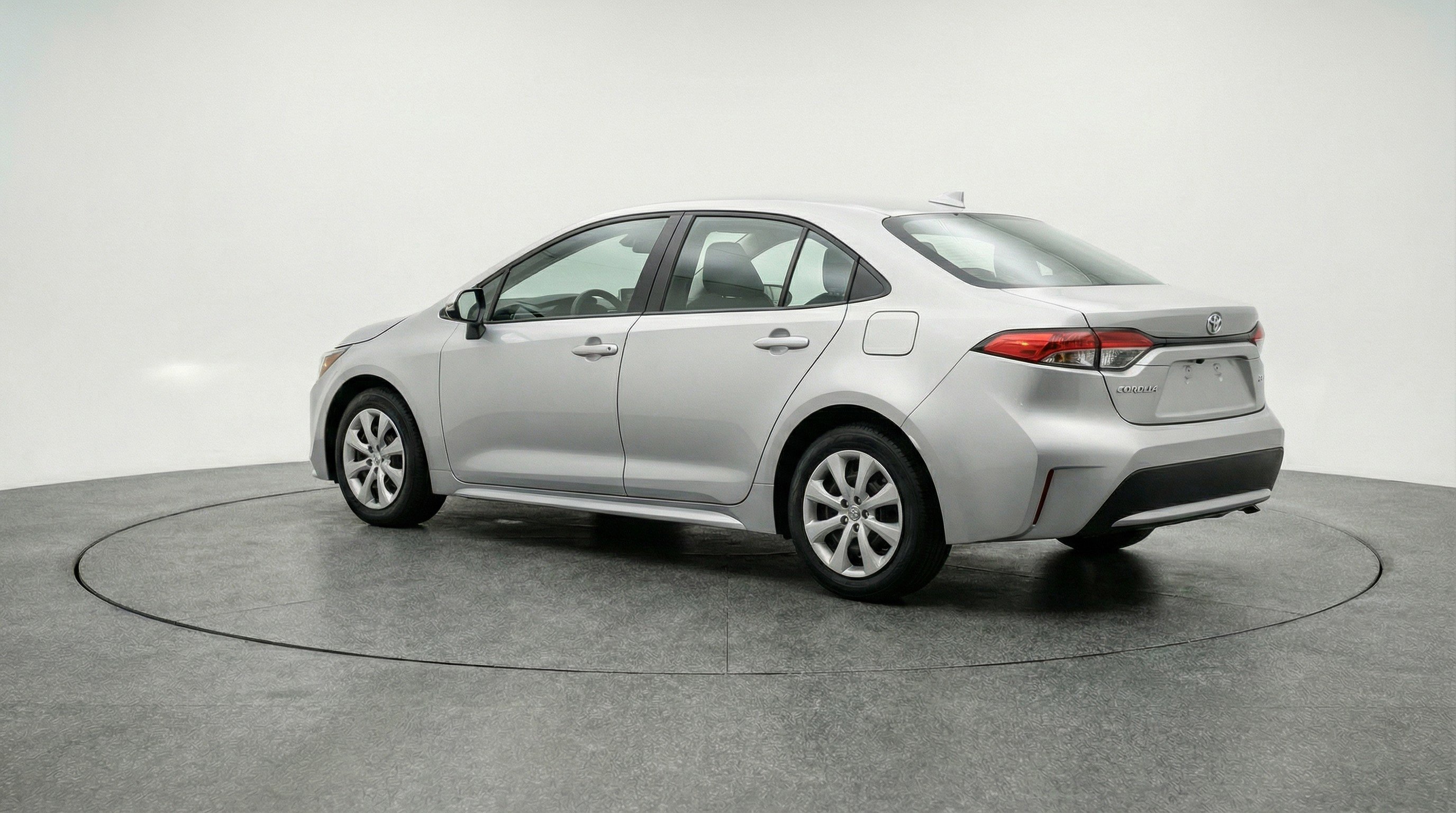 Used 2025 Toyota Corolla LE FWD image 6