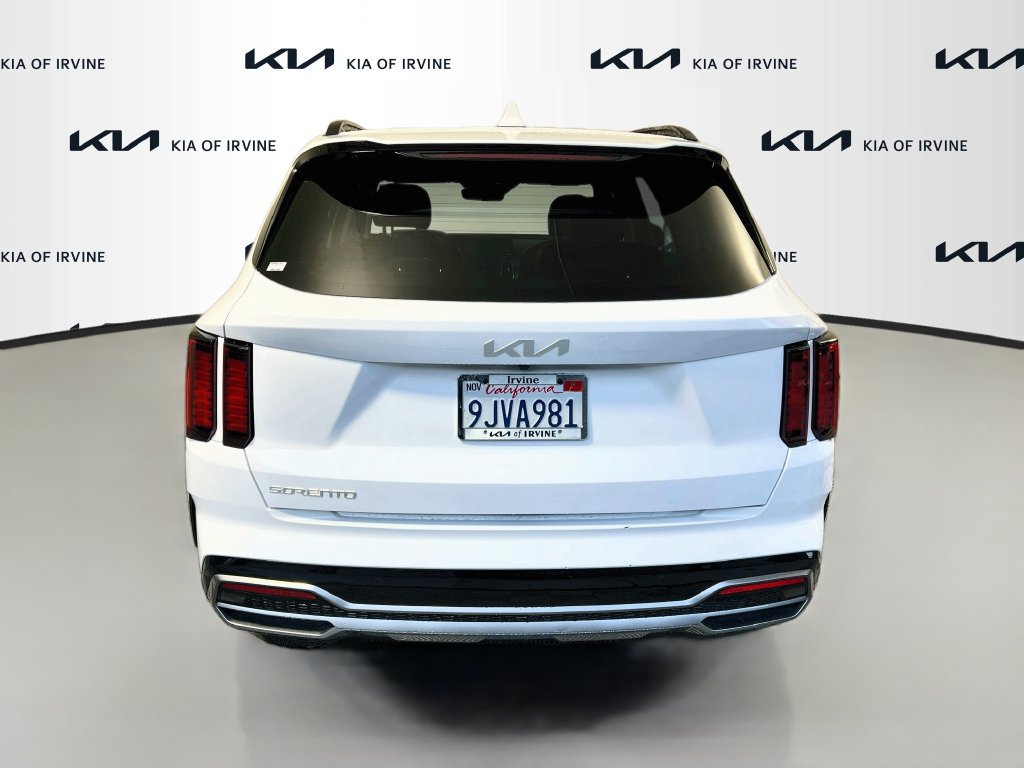 Certified 2023 Kia Sorento EX w/ Panoramic Sunroof Package FWD image 8