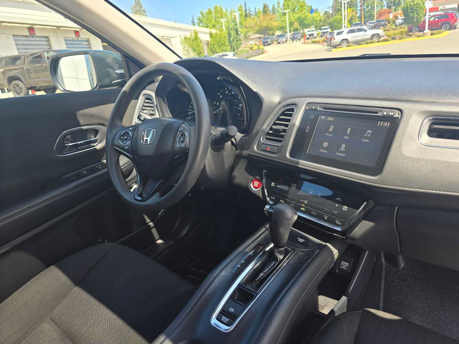 Used 2018 Honda HR-V EX image 10