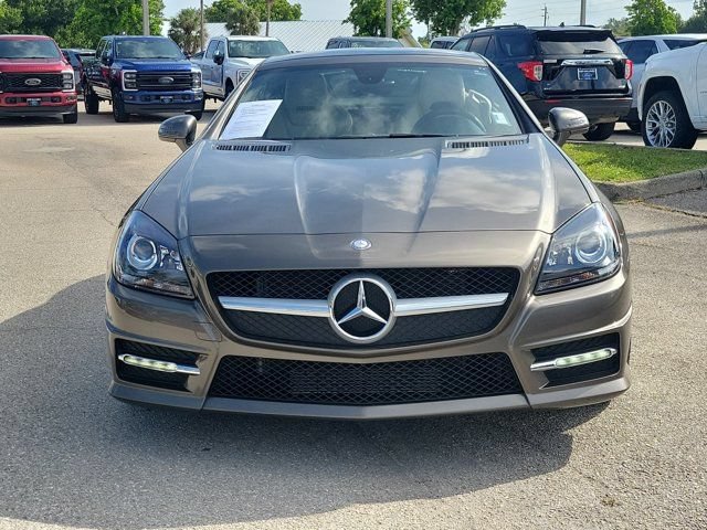 Used 2016 Mercedes-Benz SLK 300 image 2