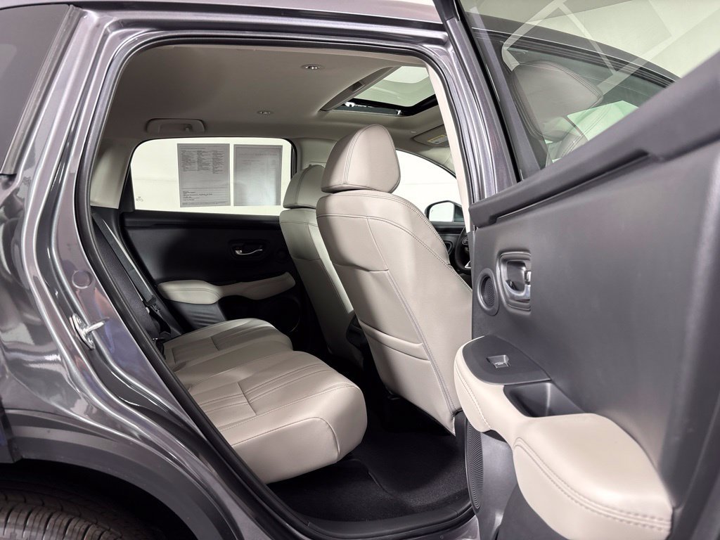 Used 2027 Honda HR-V EX-L image 10