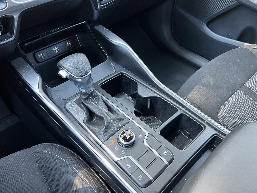 Used 2023 Kia Sorento LX AWD/4WD image 23