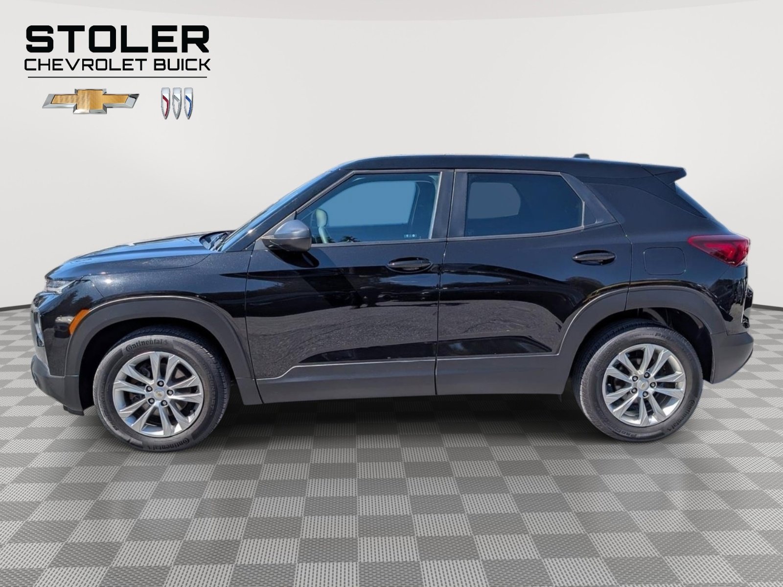 Used 2022 Chevrolet TrailBlazer LS image 2