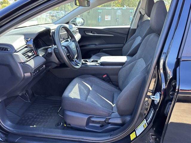 Used 2025 Toyota Camry LE FWD image 14