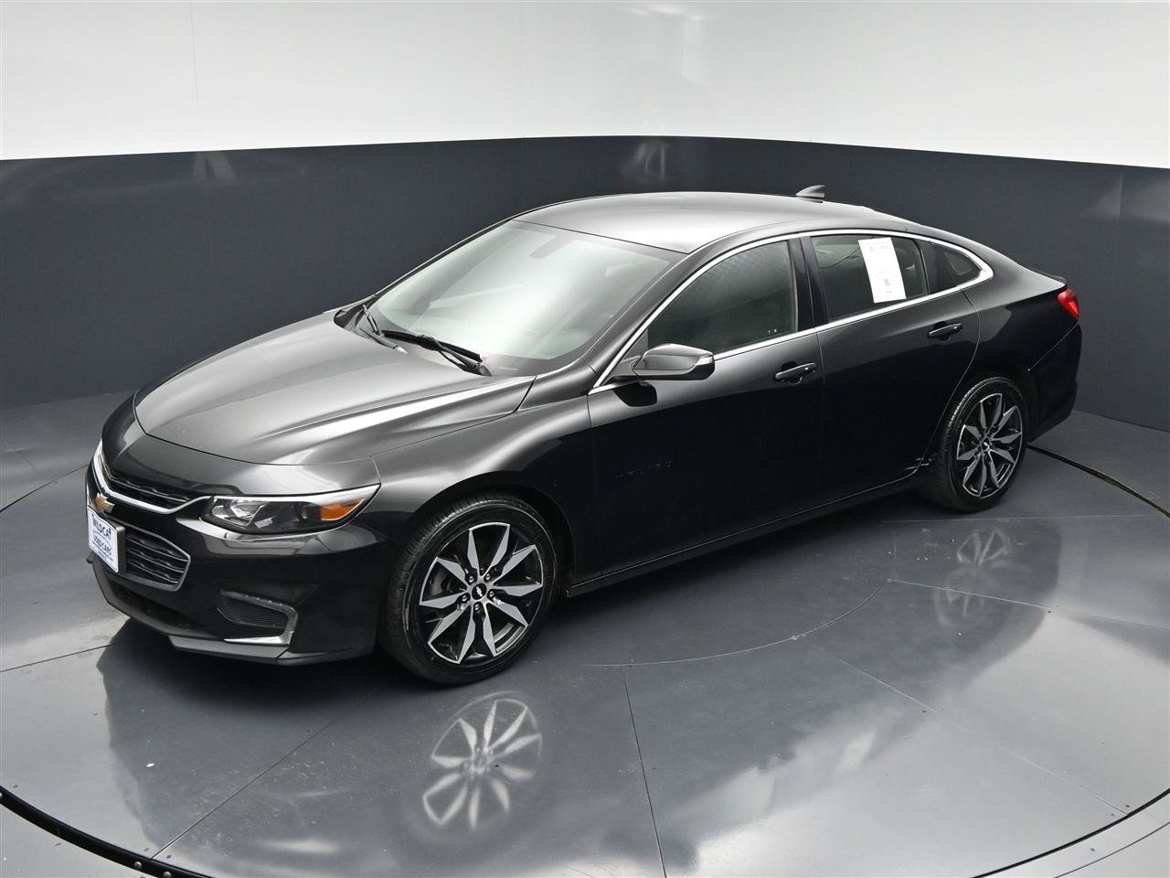 Used 2018 Chevrolet Malibu LT FWD image 19