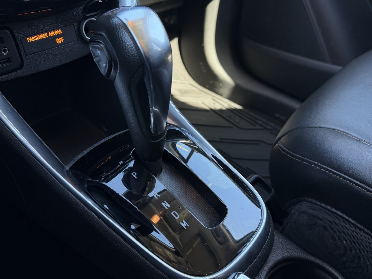 Used 2020 Chevrolet Trax Premier w/ LPO, Protection Package FWD image 18