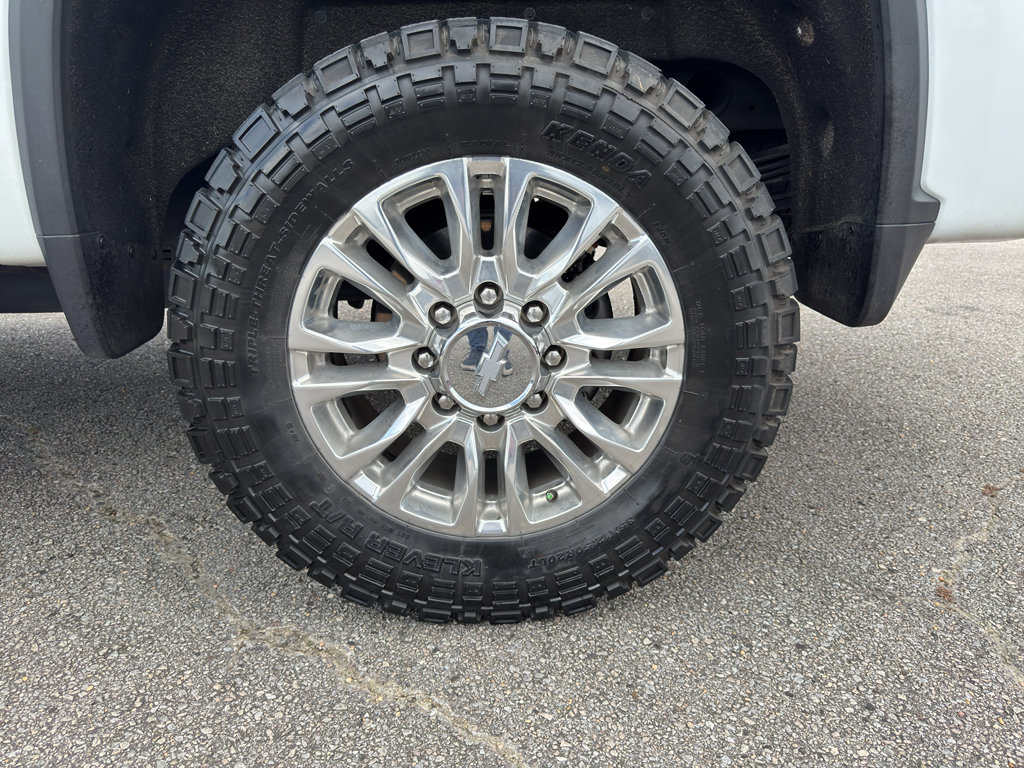 Used 2020 Chevrolet Silverado 2500 High Country w/ Z71 Off-Road Package AWD/4WD image 11