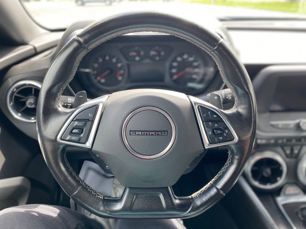 Used 2020 Chevrolet Camaro LT image 24