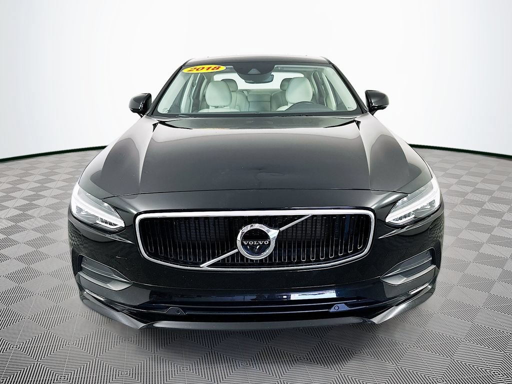 Used 2018 Volvo S90 T6 Momentum w/ Convenience Package AWD/4WD image 4