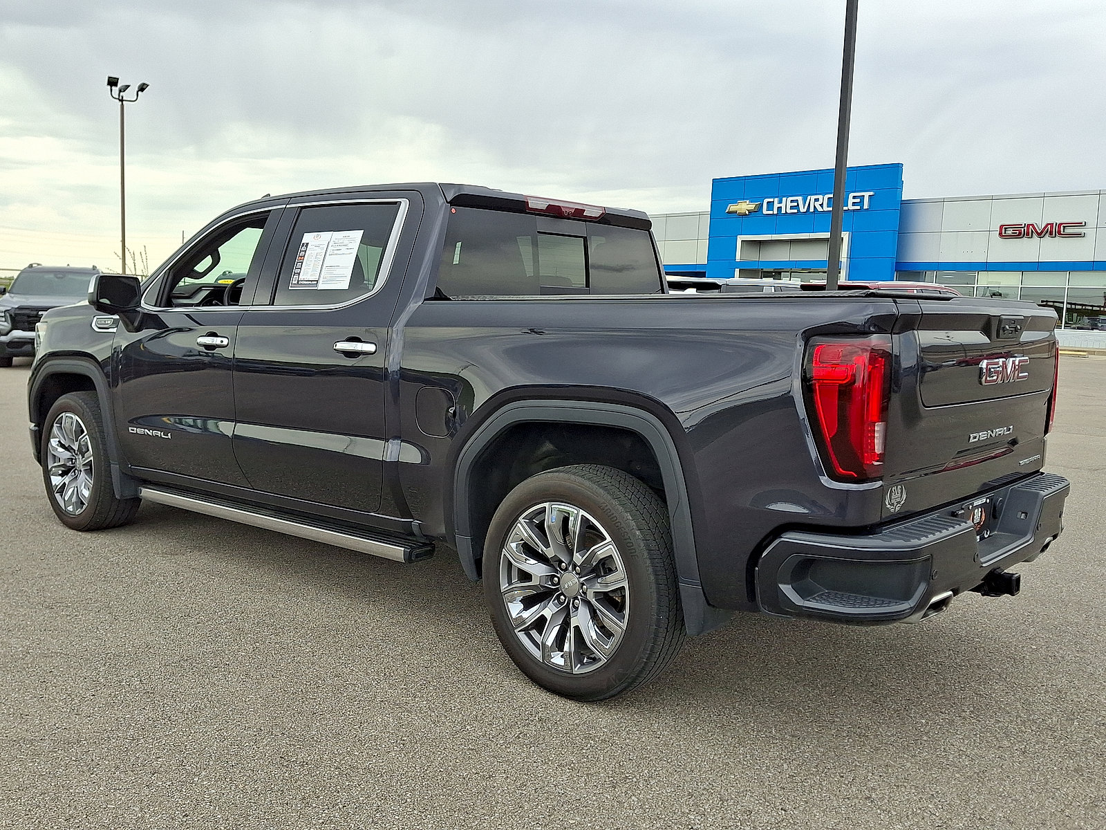 Used 2023 GMC Sierra 1500 Denali w/ Denali Reserve Package AWD/4WD image 14