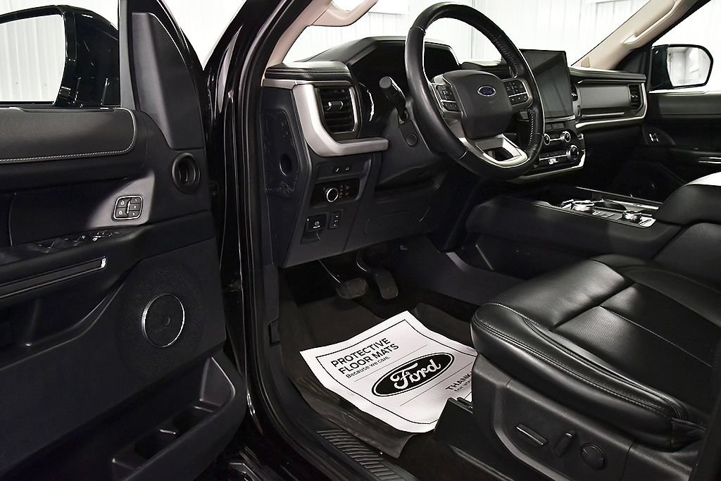 Used 2023 Ford Expedition Max XLT AWD/4WD image 15