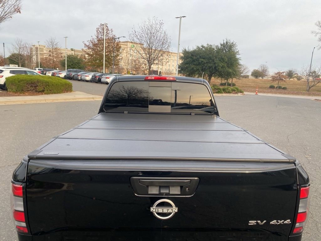 Used 2023 Nissan Frontier SV image 8