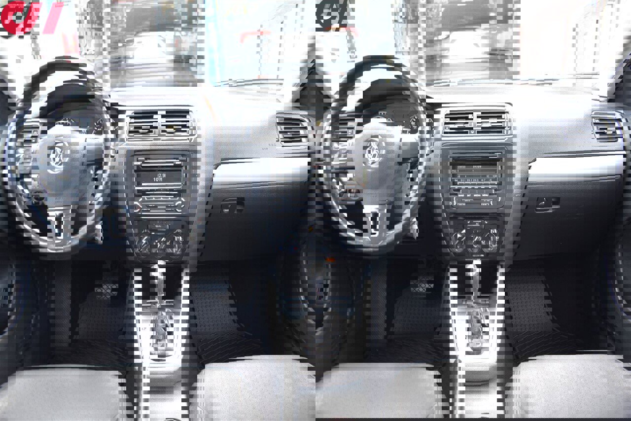 Used 2012 Volkswagen Jetta TDI w/ TDI Appearance Pkg image 12
