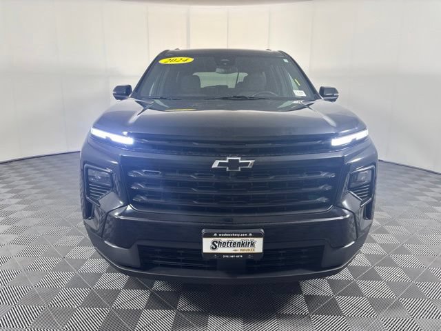 Used 2024 Chevrolet Traverse LT w/ Midnight/Sport Edition AWD/4WD image 33