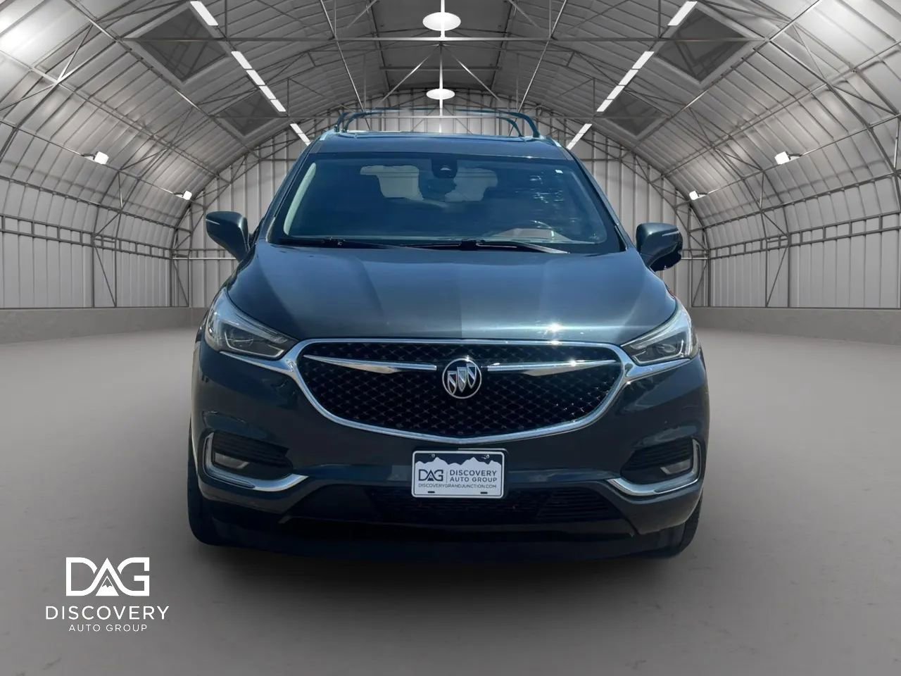 Used 2018 Buick Enclave Avenir w/ Avenir Technology Package AWD/4WD image 5