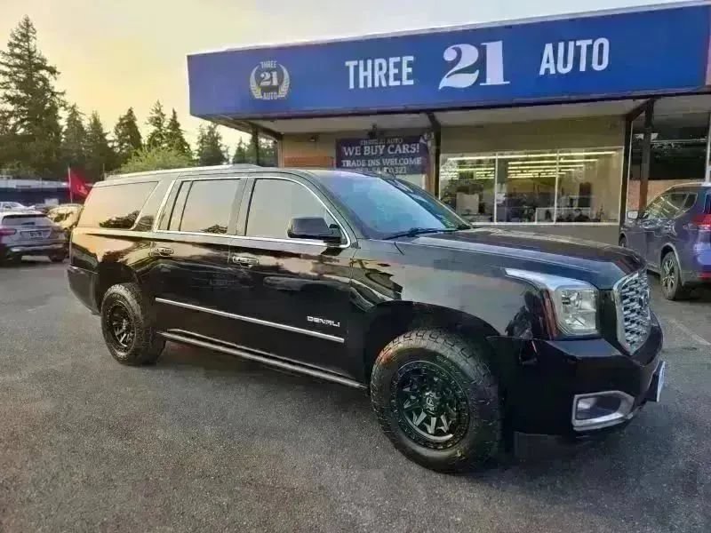 Used 2018 GMC Yukon XL Denali w/ Denali Ultimate Package AWD/4WD image 27