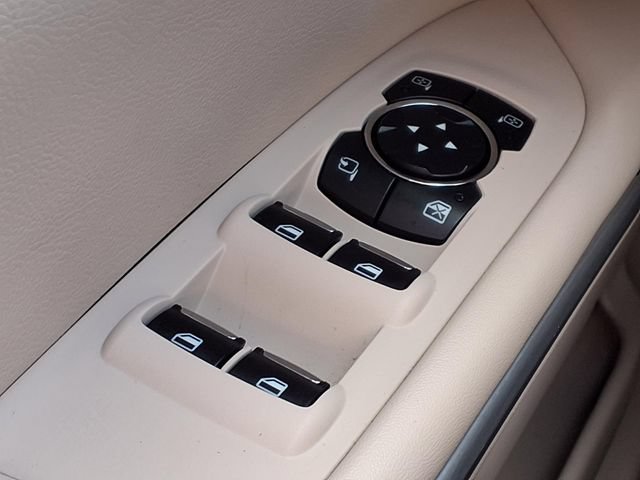 Used 2016 Lincoln MKZ w/ Equipment Group 300A Reserve FWD image 17