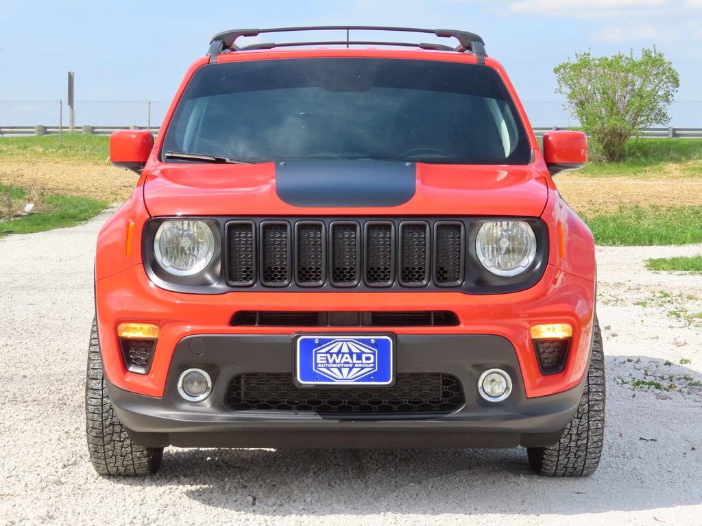 Used 2019 Jeep Renegade Latitude AWD/4WD image 9