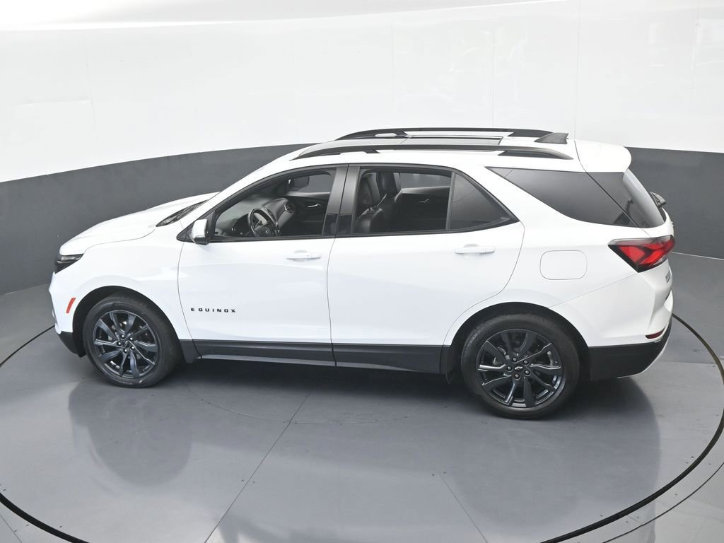 Used 2022 Chevrolet Equinox RS w/ Infotainment Package image 56