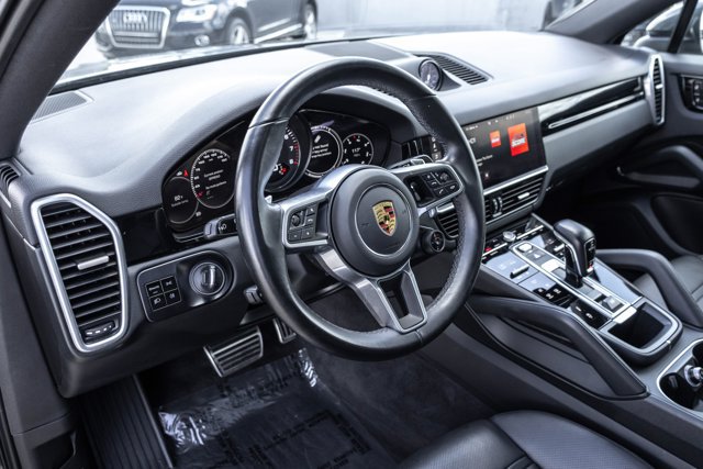 Used 2021 Porsche Cayenne S AWD/4WD image 10