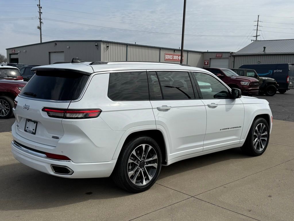 Used 2023 Jeep Grand Cherokee L Overland AWD/4WD image 7