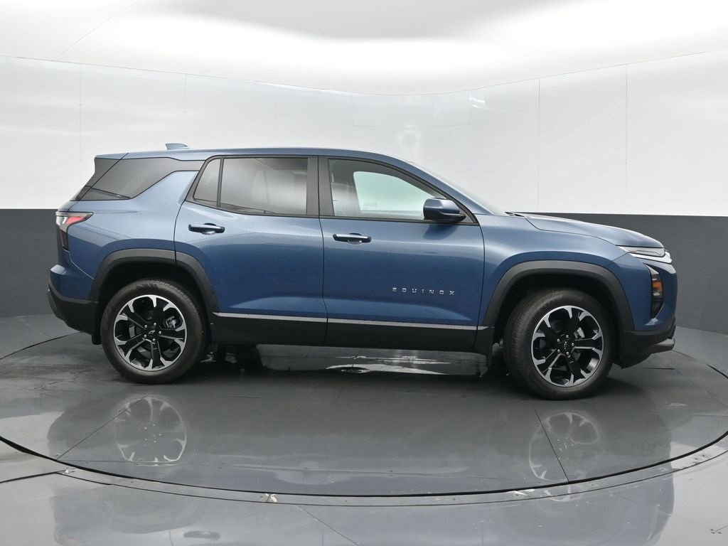 Used 2026 Chevrolet Equinox LT w/ Convenience Package II image 8