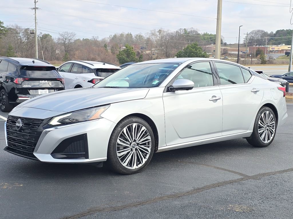 Used 2023 Nissan Altima 2.5 SL image 7