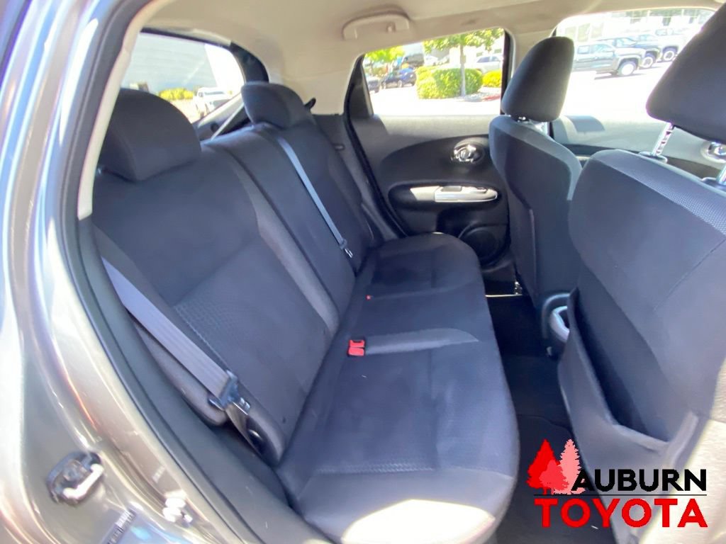 Used 2011 Nissan Juke SV FWD image 17