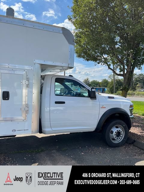 New 2026 RAM 5500 Tradesman AWD/4WD image 9