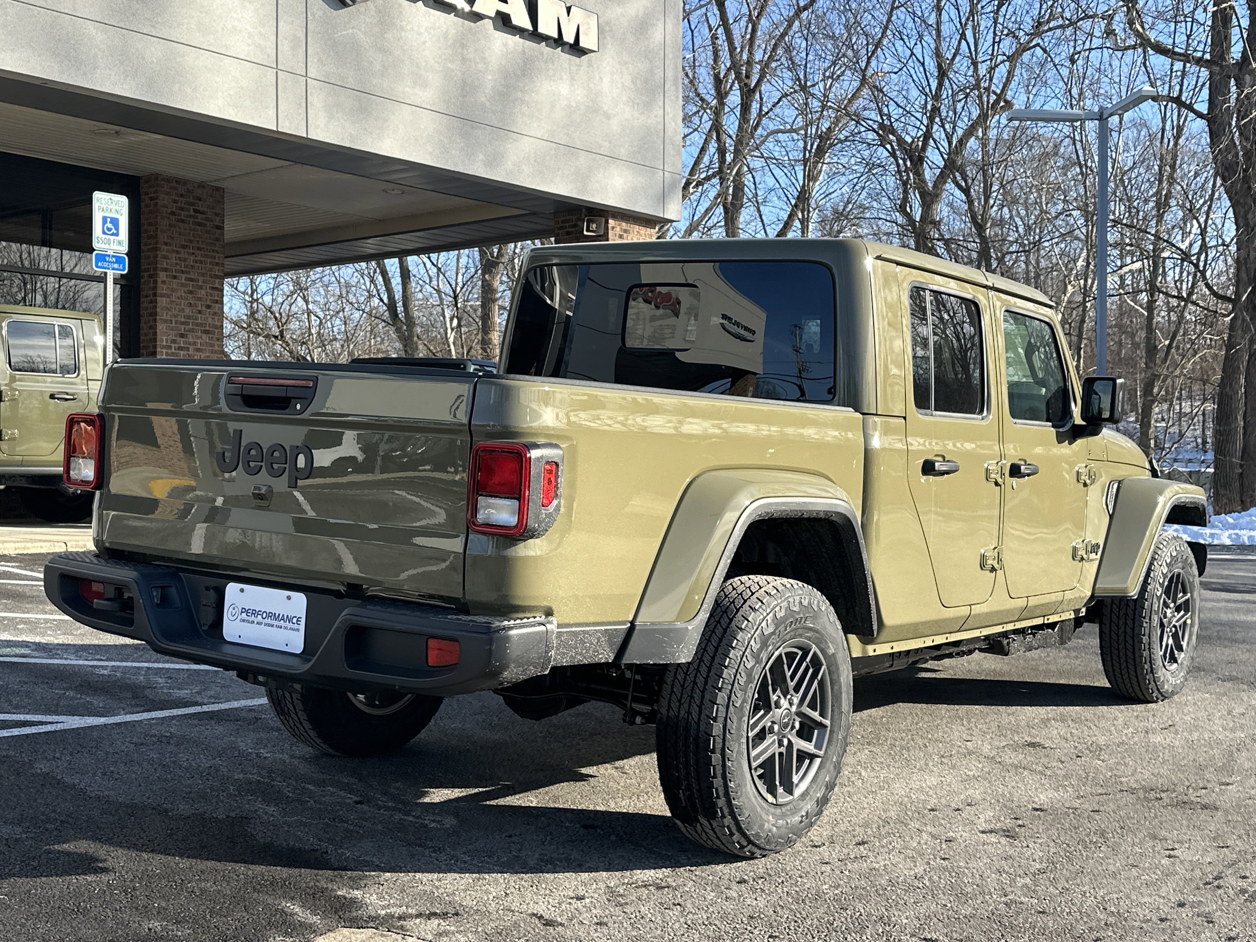 New 2026 Jeep Gladiator Sport image 15