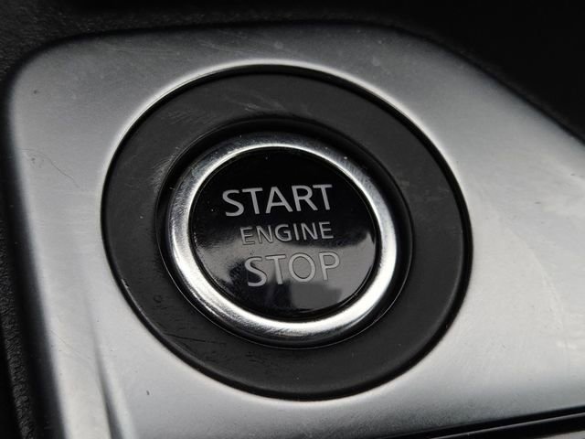 Used 2023 Nissan Sentra SR w/ Electronics Package image 10