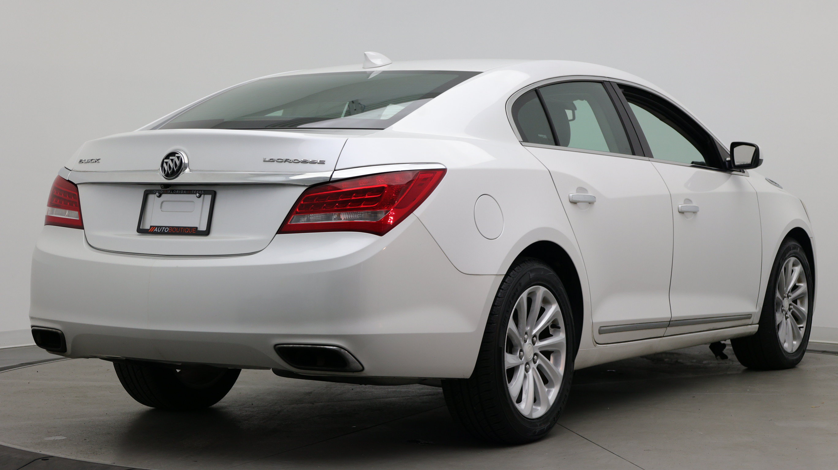 Used 2016 Buick LaCrosse FWD image 6