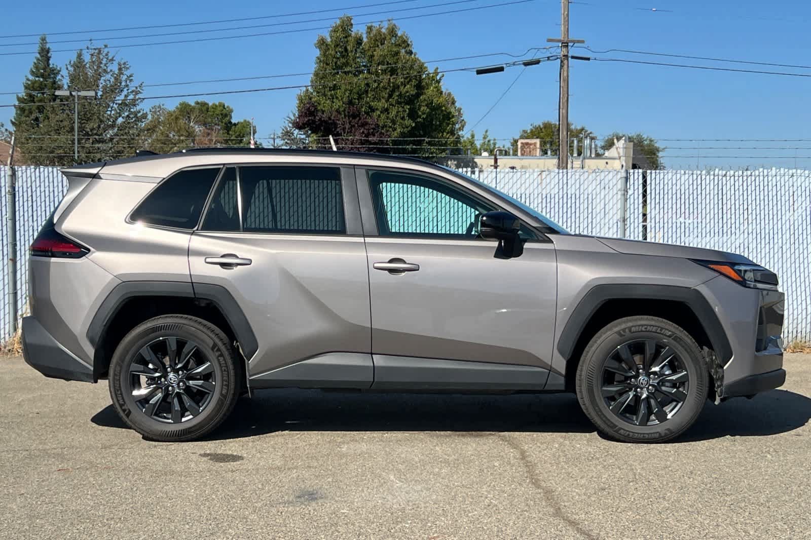 Used 2026 Toyota RAV4 XLE Premium FWD image 6
