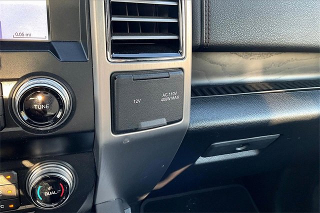 Used 2019 Ford F150 Platinum w/ Equipment Group 701A Luxury image 26