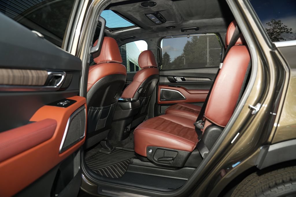 Used 2023 Kia Telluride SX Prestige AWD/4WD image 30