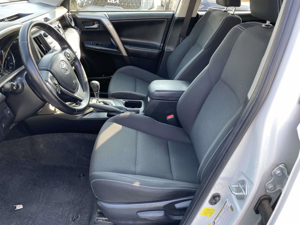 Used 2017 Toyota RAV4 XLE image 27